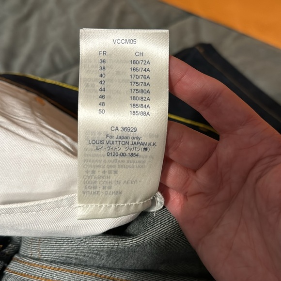 Men’s Authentic Louis Vuitton Jeans Size 38W x 45/46 L - Picture 10 of 13